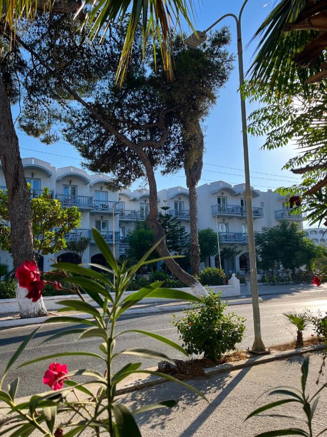 Theodorou Beach Hotel Apartments Psalidi  Luaran gambar